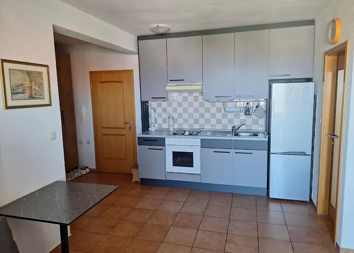 With A Parking Space Nska, Krk - 21671 Apartment Malinska