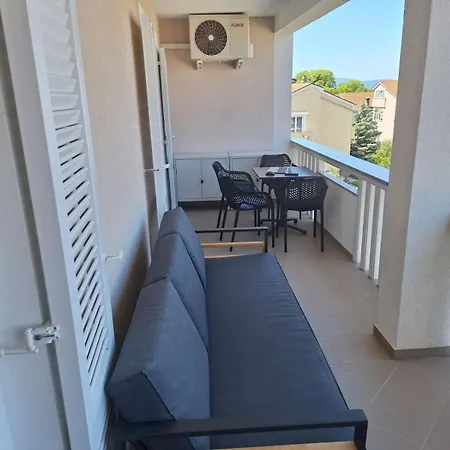 Appartement With A Parking Space Nska, Krk - 21671 *